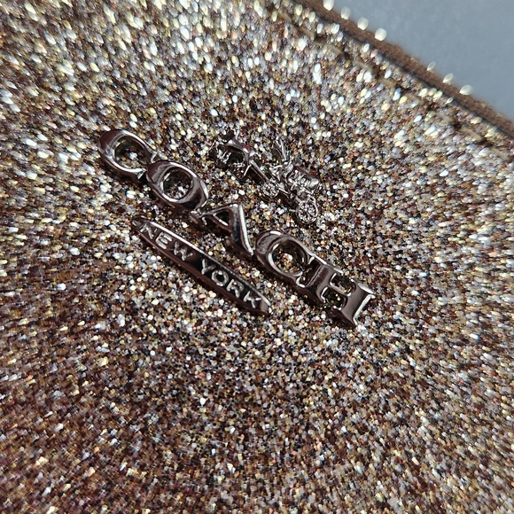 Coach Gold Glitter Womens Wristlet Clutch With Hangtag Pristine - Picture 2 of 9